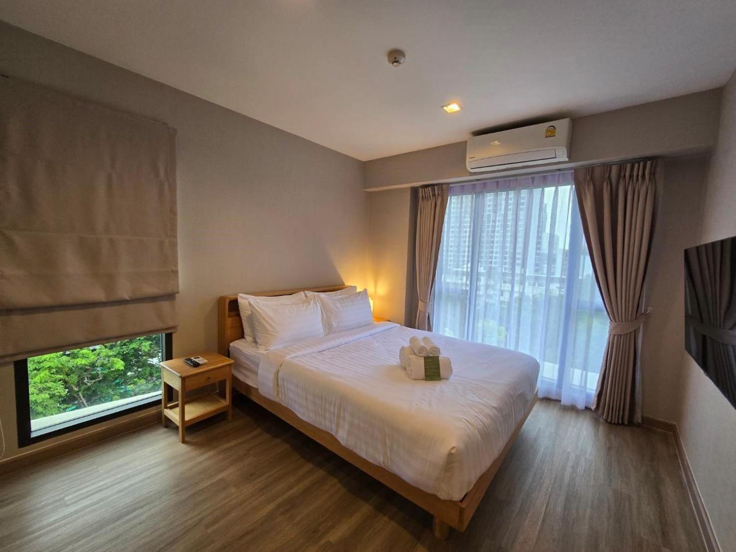 Park 19 Hotel Bangkok Buitenkant foto